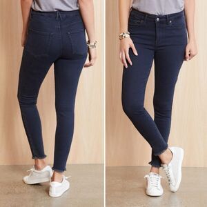 Good American Jeans Good Legs Crop Chewed Hem Dark Indigo Blue Wash Size 25 | 0